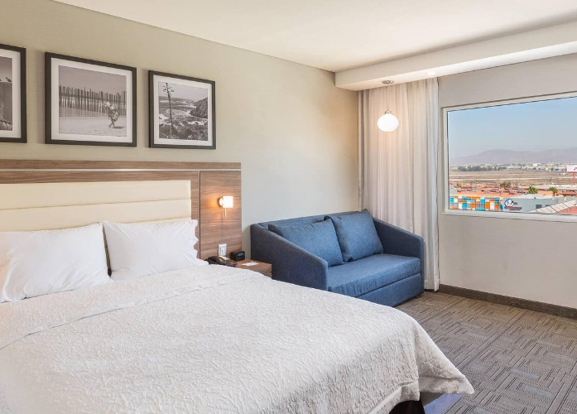 Hampton Inn By Hilton Tijuana Exterior photo