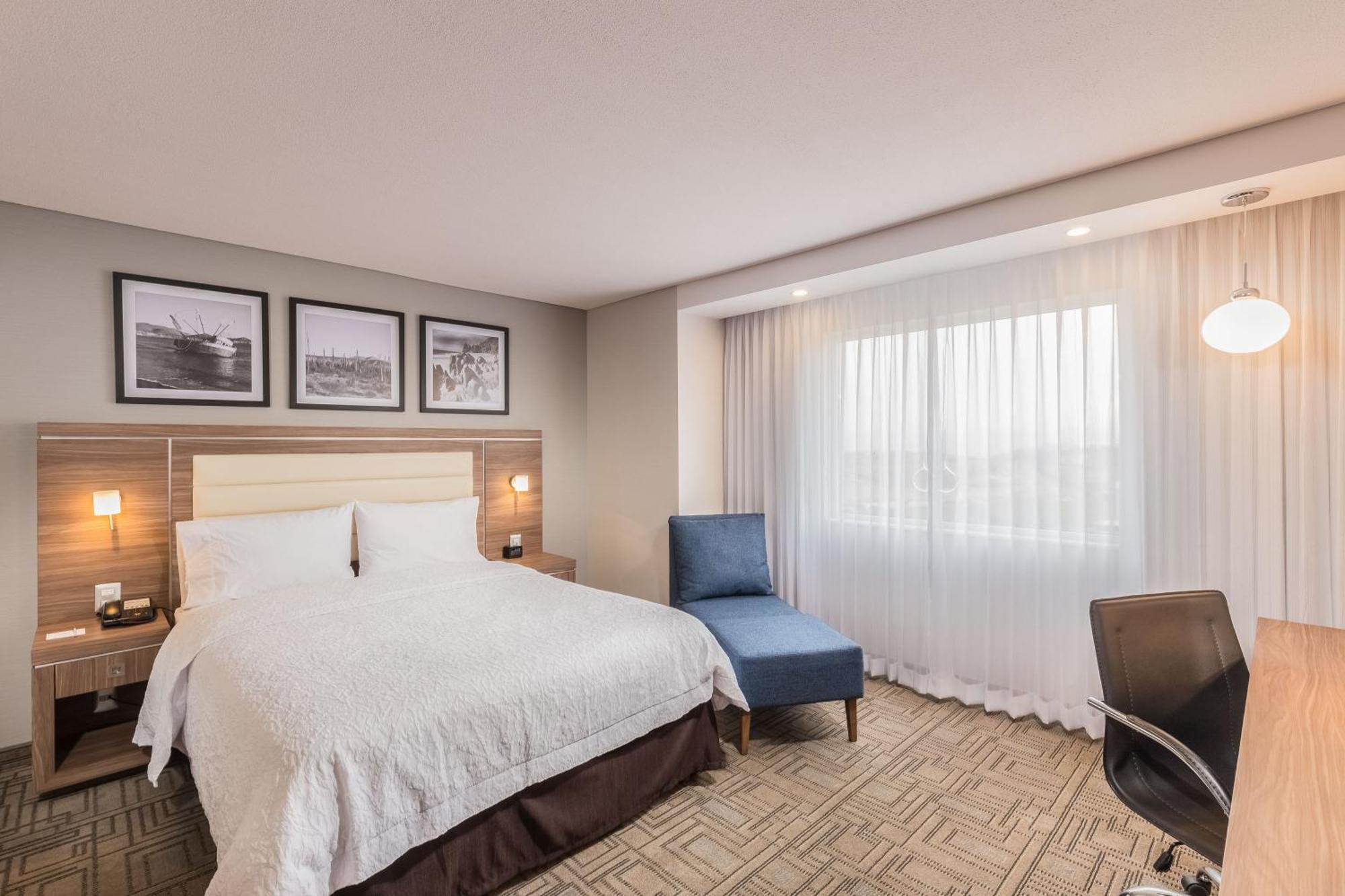 Hampton Inn By Hilton Tijuana Exterior photo
