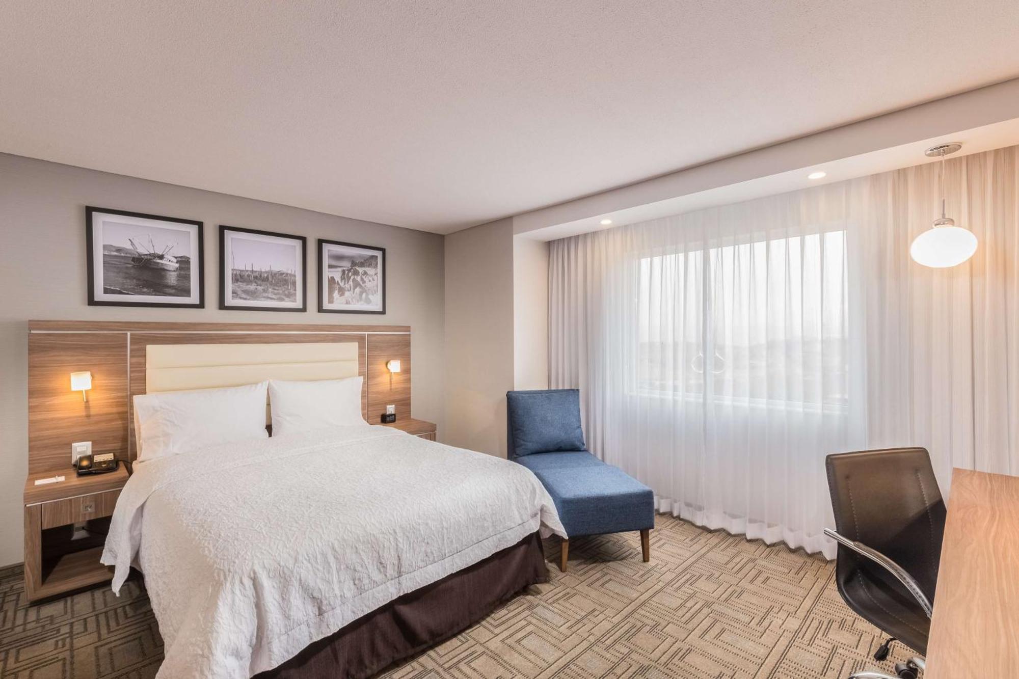 Hampton Inn By Hilton Tijuana Exterior photo