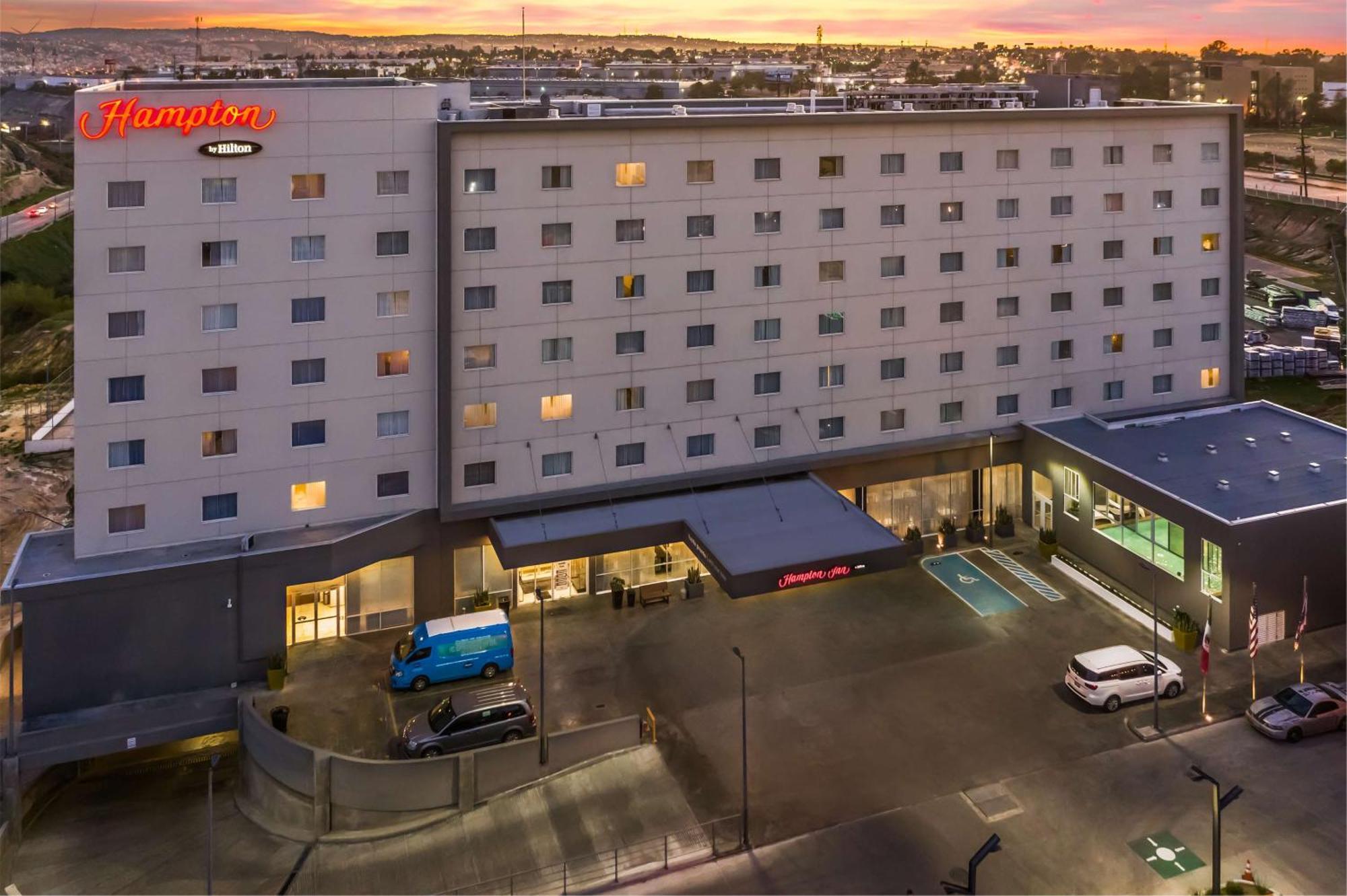 Hampton Inn By Hilton Tijuana Exterior photo